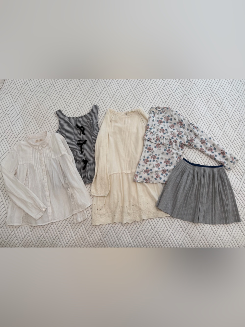 Zara Girls Bundle Cream, Gray & Floral Five-Piece Mix Top Set 9/10 Years
